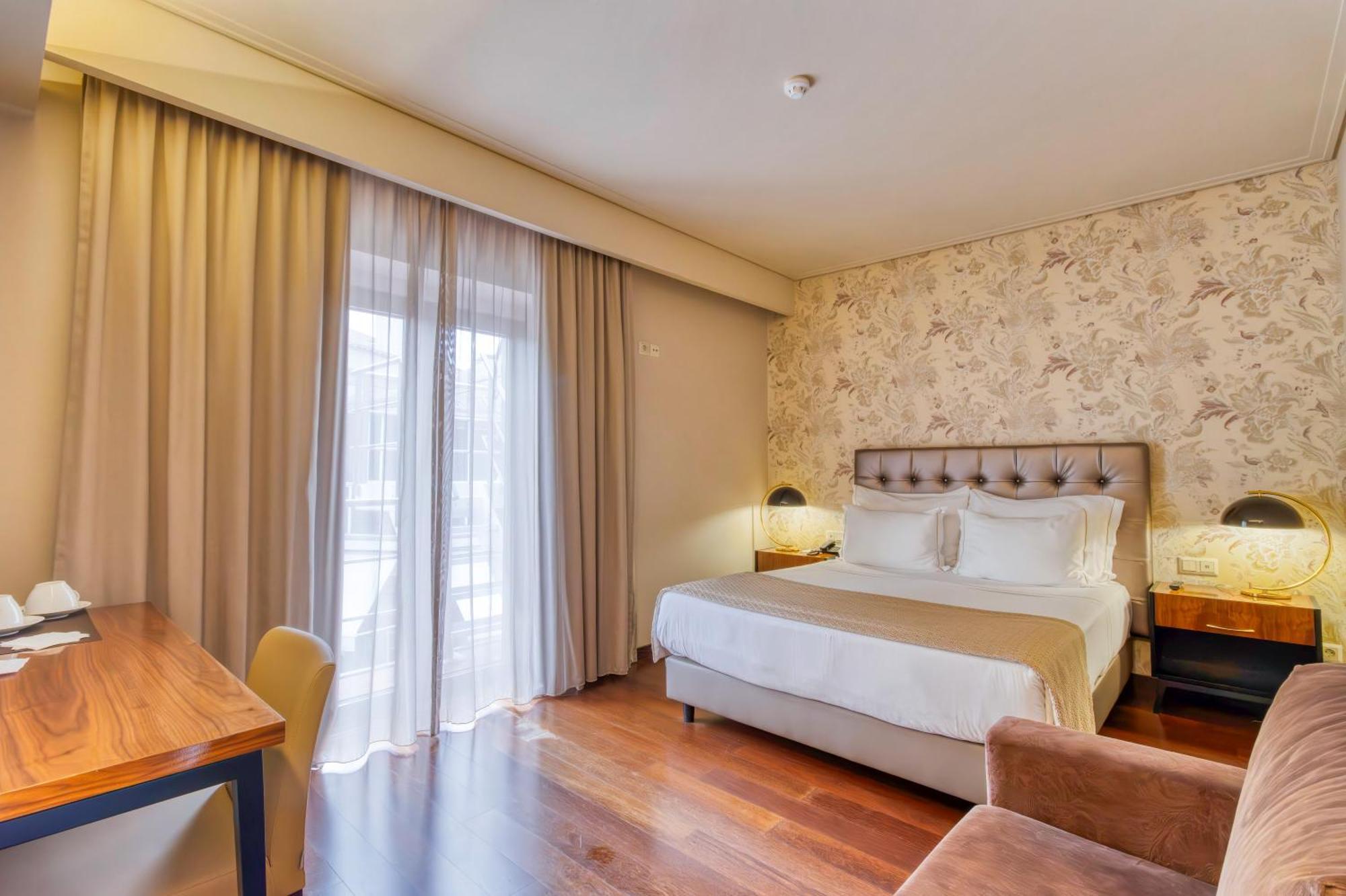 Hotel Lis Батала Екстериор снимка