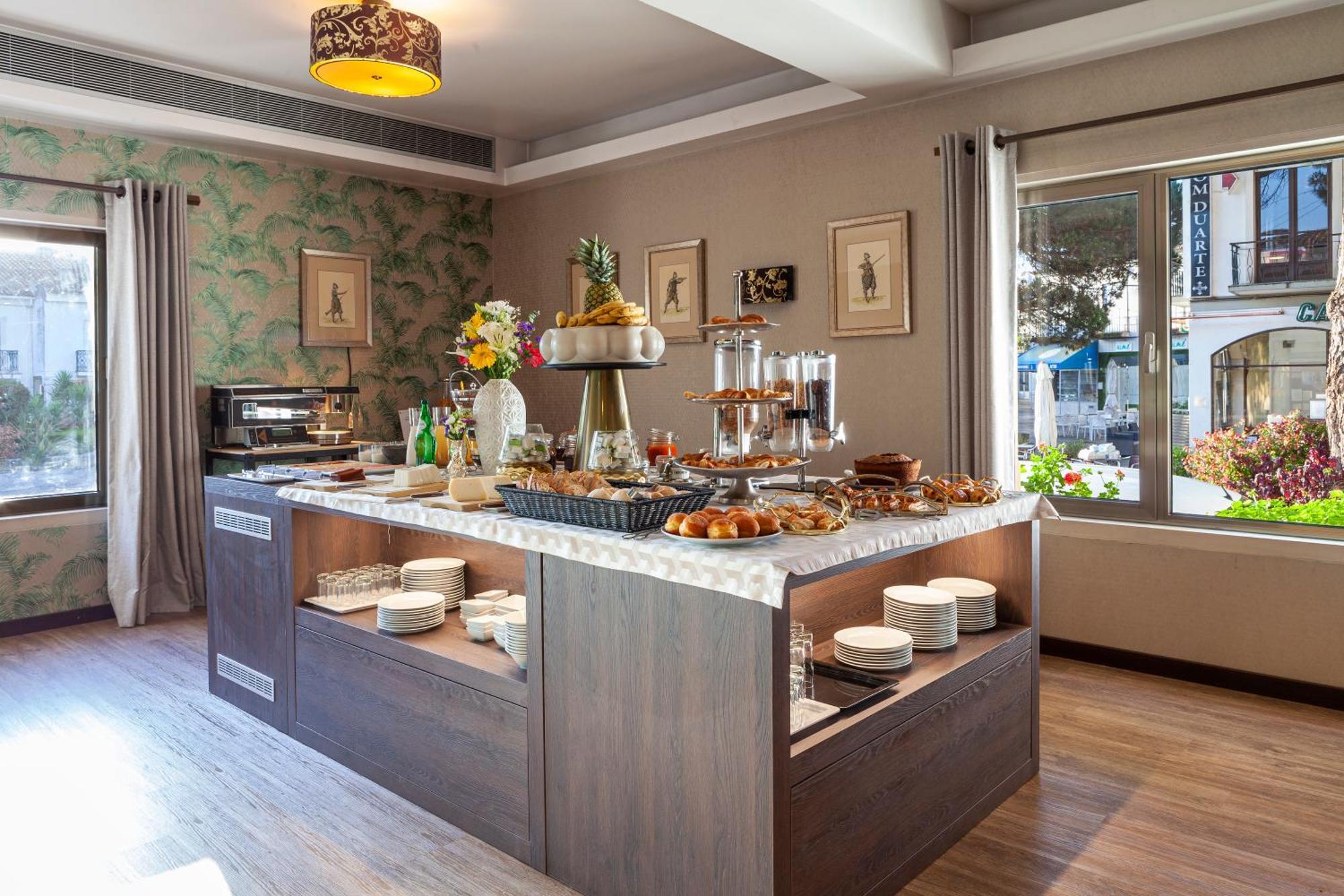 Hotel Lis Батала Екстериор снимка