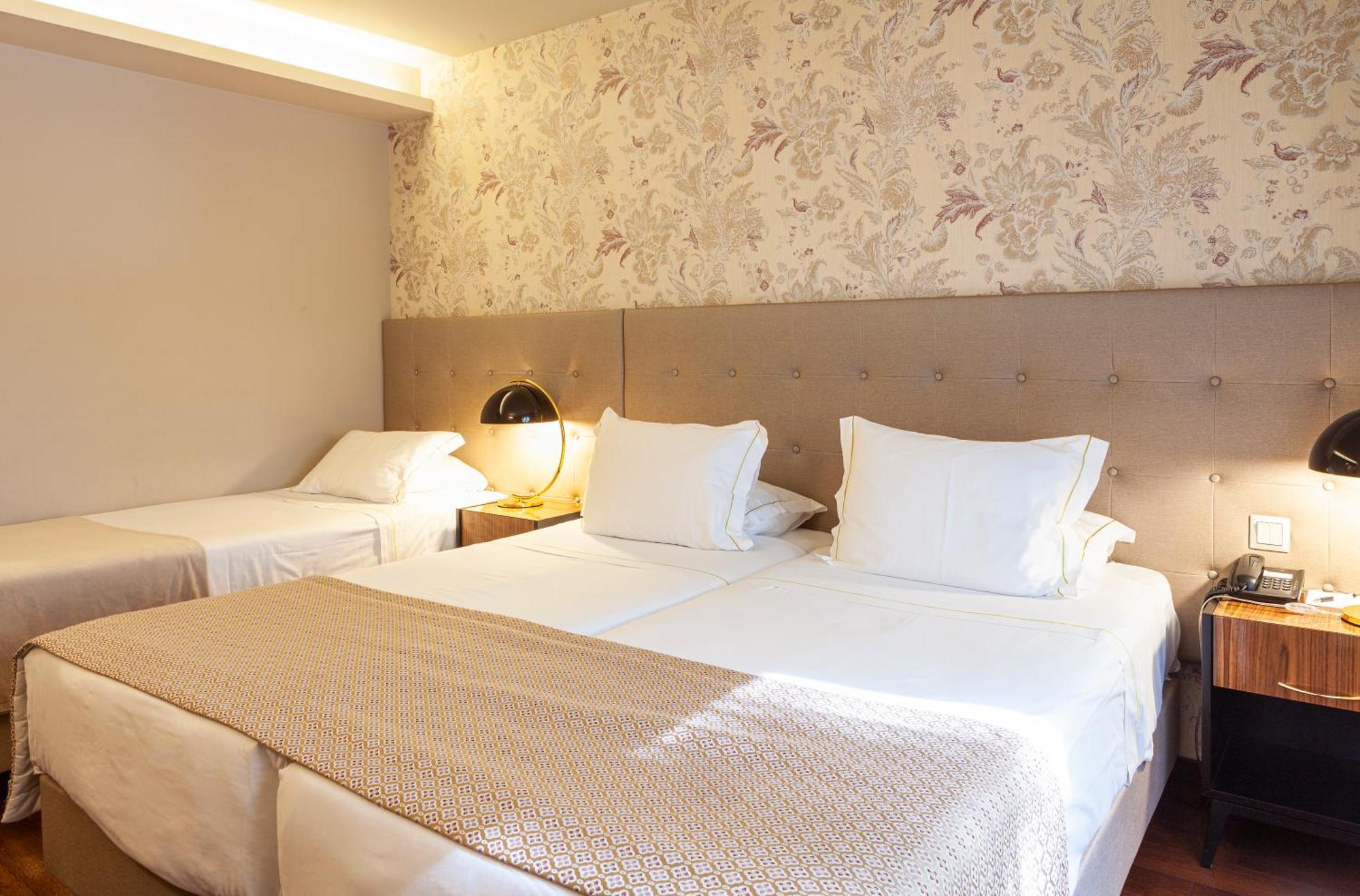 Hotel Lis Батала Екстериор снимка