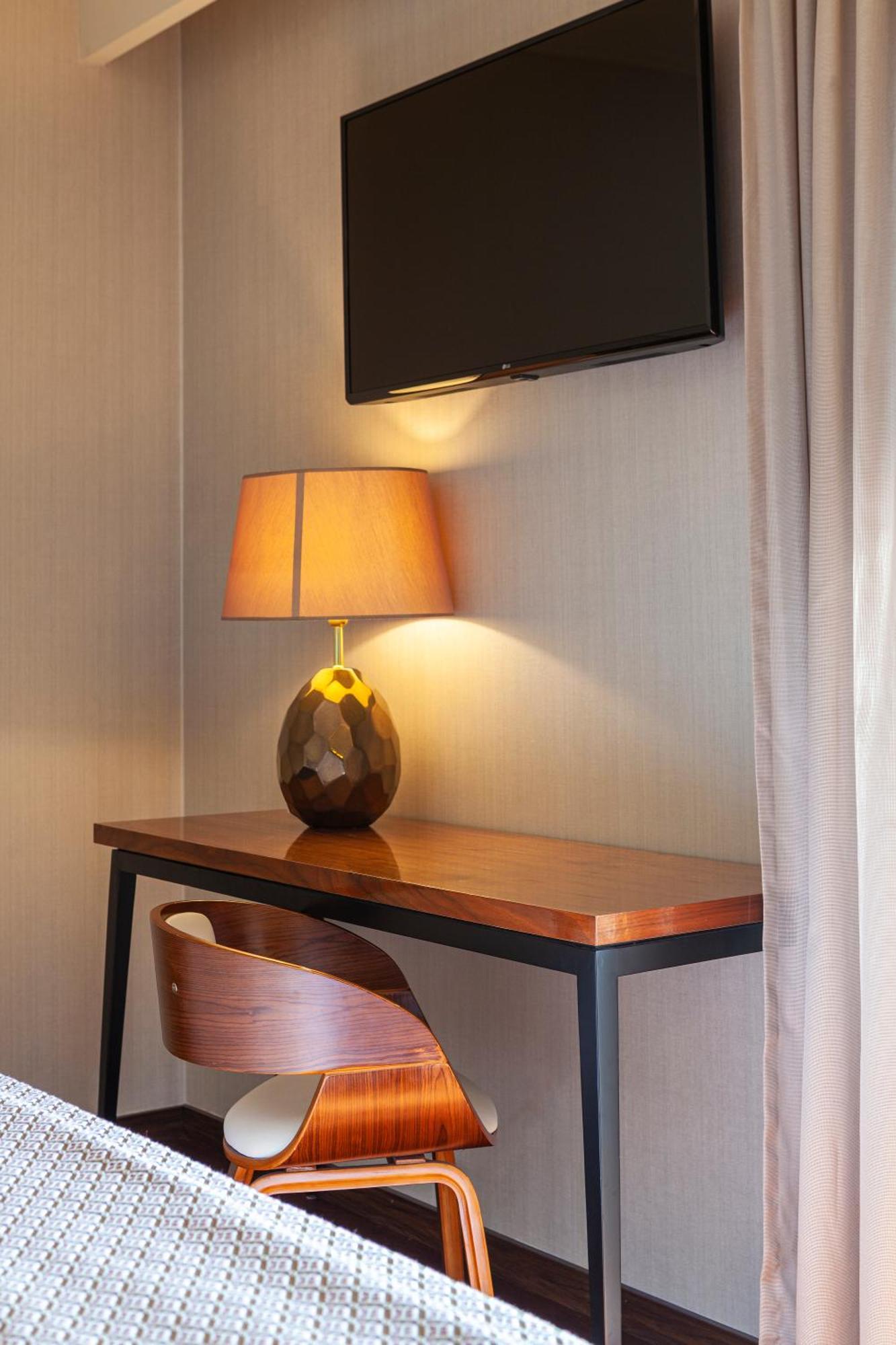 Hotel Lis Батала Екстериор снимка